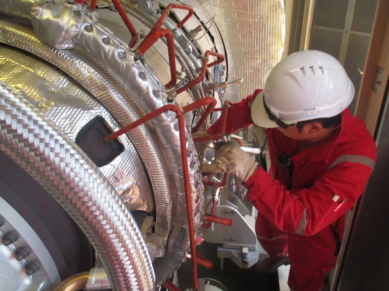 keo epoxy bảo trì thiết bị công nghiệp